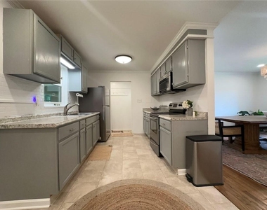 2498 Lakewood Drive Nw - Photo Thumbnail 11