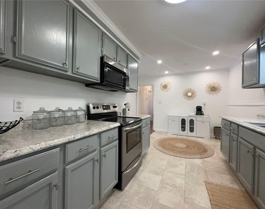 2498 Lakewood Drive Nw - Photo Thumbnail 12