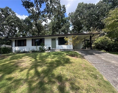 2498 Lakewood Drive Nw - Photo Thumbnail 3