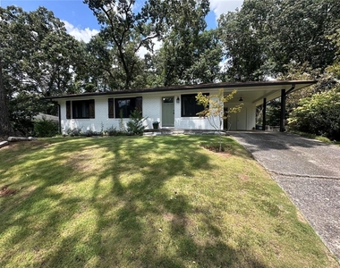 2498 Lakewood Drive Nw - Photo Thumbnail 2