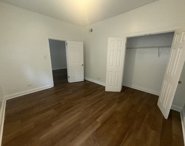 2000 W Jarvis Avenue - Photo Thumbnail 9
