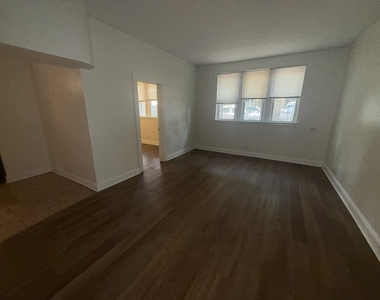 2000 W Jarvis Avenue - Photo Thumbnail 2