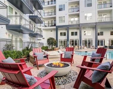 2700 E College Avenue - Photo Thumbnail 20