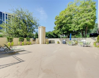 2479 Peachtree Road Ne - Photo Thumbnail 22