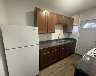 7346 N Damen Avenue - Photo Thumbnail 7
