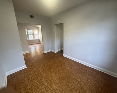 7346 N Damen Avenue - Photo Thumbnail 6