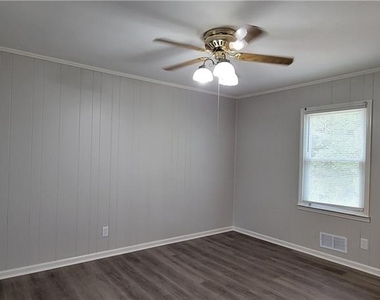10326 Cumming Highway - Photo Thumbnail 15