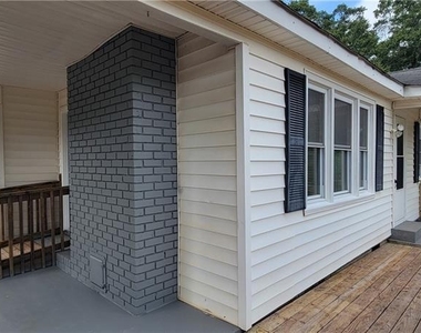10326 Cumming Highway - Photo Thumbnail 7
