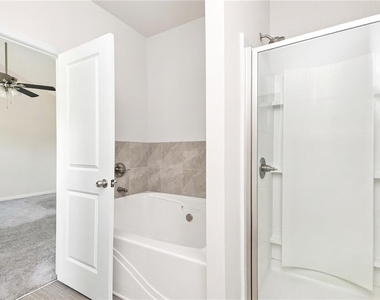 212 Venture Drive - Photo Thumbnail 11