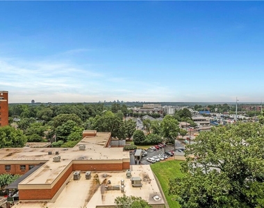 300 Johnson Ferry Road Ne - Photo Thumbnail 19