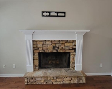 2780 Gentry Walk Court - Photo Thumbnail 4