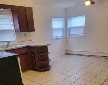 1730 N 1st Avenue - Photo Thumbnail 4