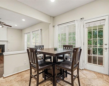 2200 Traywick Chase - Photo Thumbnail 7