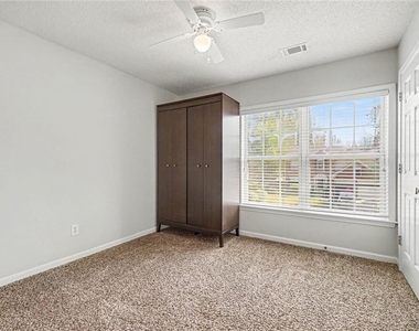 2200 Traywick Chase - Photo Thumbnail 16