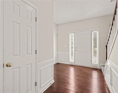 2200 Traywick Chase - Photo Thumbnail 2
