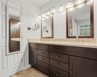 2200 Traywick Chase - Photo Thumbnail 10