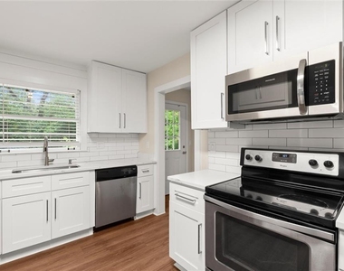 174 Cromwell Road - Photo Thumbnail 15