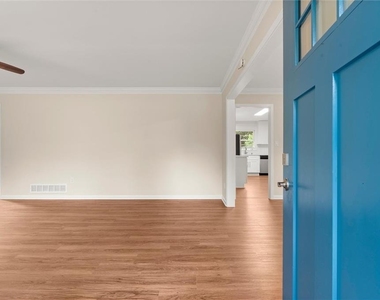 174 Cromwell Road - Photo Thumbnail 3
