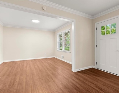 174 Cromwell Road - Photo Thumbnail 4