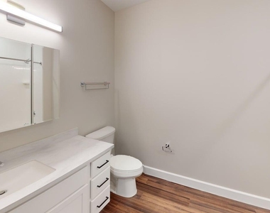 40 Dupage Court - Photo Thumbnail 9