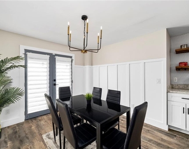 298 Roy Street Sw - Photo Thumbnail 17