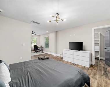 298 Roy Street Sw - Photo Thumbnail 25