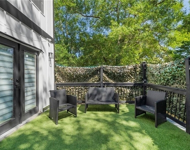 298 Roy Street Sw - Photo Thumbnail 44