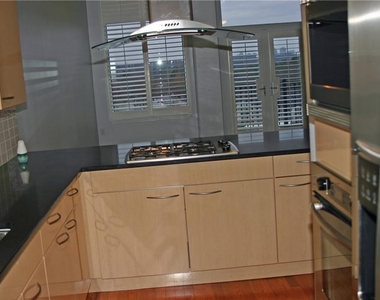 3820 Roswell Road Ne - Photo Thumbnail 4
