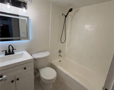 620 Peachtree Street - Photo Thumbnail 9