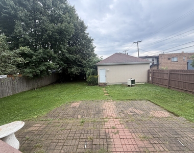 9510 Campbell Avenue - Photo Thumbnail 4