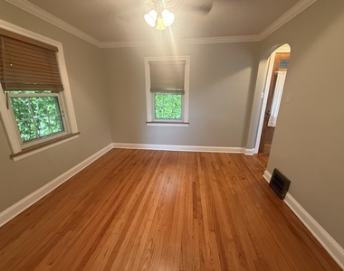 9510 Campbell Avenue - Photo Thumbnail 12