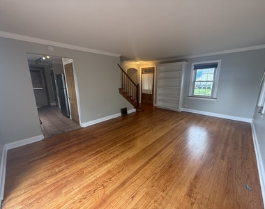 9510 Campbell Avenue - Photo Thumbnail 10