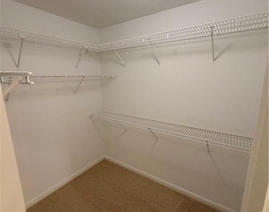 220 Saint Devon Crossing - Photo Thumbnail 25