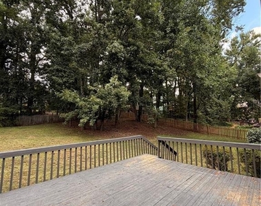 220 Saint Devon Crossing - Photo Thumbnail 16