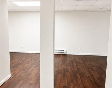 220 Saint Devon Crossing - Photo Thumbnail 38