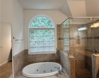 220 Saint Devon Crossing - Photo Thumbnail 24