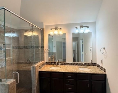 220 Saint Devon Crossing - Photo Thumbnail 23