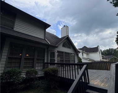 220 Saint Devon Crossing - Photo Thumbnail 18
