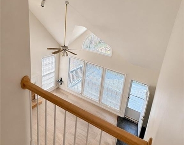 220 Saint Devon Crossing - Photo Thumbnail 32
