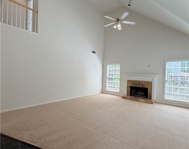 220 Saint Devon Crossing - Photo Thumbnail 14