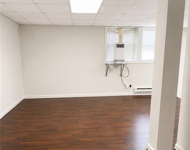 220 Saint Devon Crossing - Photo Thumbnail 36