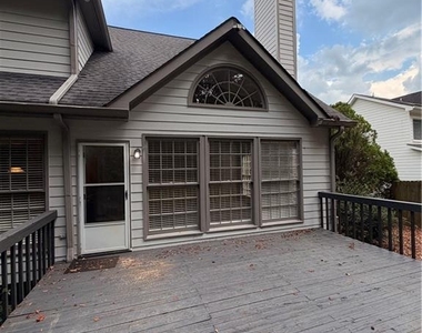 220 Saint Devon Crossing - Photo Thumbnail 17