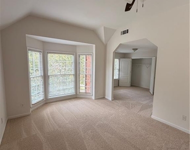 220 Saint Devon Crossing - Photo Thumbnail 20