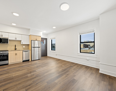 1233 Chicago Avenue - Photo Thumbnail 3