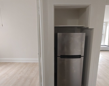 1233 Chicago Avenue - Photo Thumbnail 11