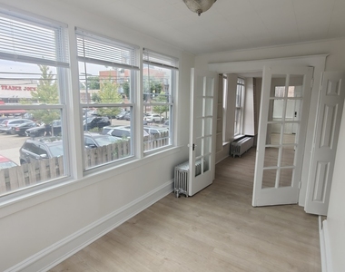 1233 Chicago Avenue - Photo Thumbnail 4