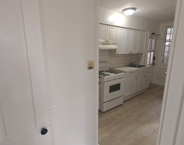 1233 Chicago Avenue - Photo Thumbnail 9