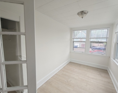 1233 Chicago Avenue - Photo Thumbnail 3