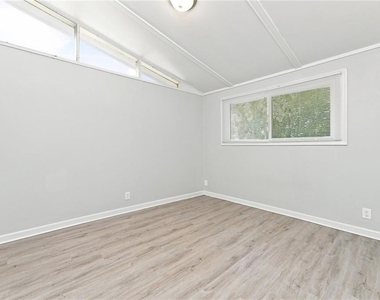 508 Landers Street - Photo Thumbnail 9