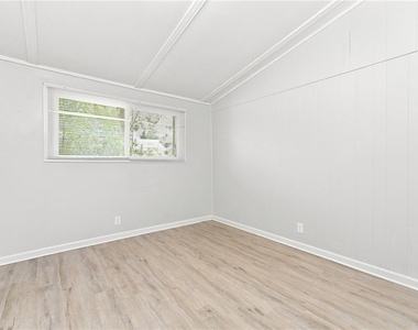 508 Landers Street - Photo Thumbnail 6